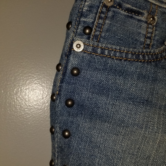 Levi studded shorts ♡ - Picture 3 of 4